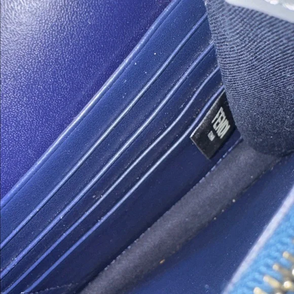 Fendi bag - Picture 9 of 16